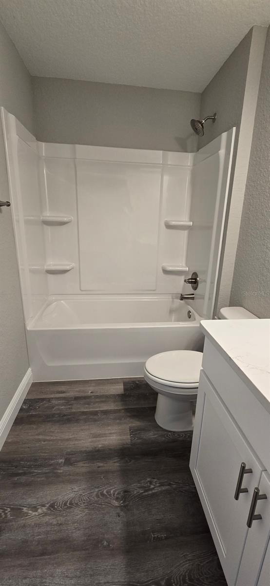 Foto del edificio - 211 Oak Ln Cir