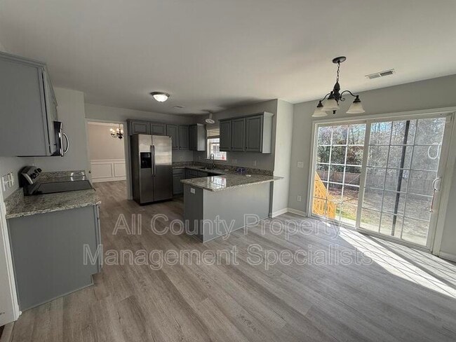 Building Photo - 179 Vermillion Dr