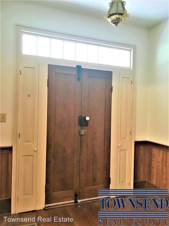 Foto del edificio - 3 br, 3 bath House - 5900 Bragg Blvd