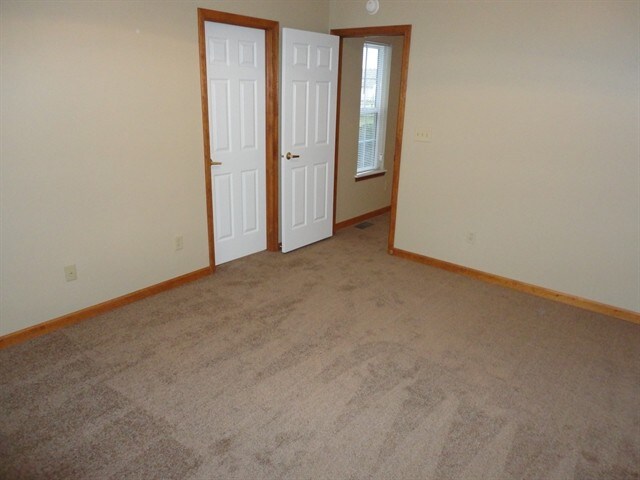 Foto del edificio - 464 E Quail Wood Ln