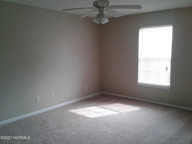 Building Photo - 1500 Hammock Ln