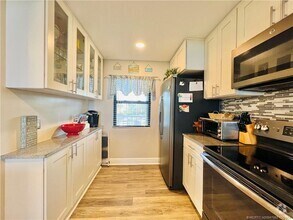Building Photo - 7380 S Ocean Dr