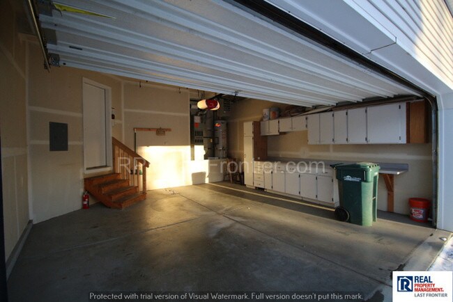 Building Photo - 11601 Birch Knoll Loop