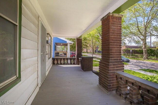 Building Photo - 3003 E 63rd St