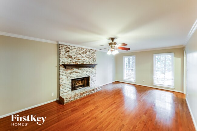 Building Photo - 532 Russet Bend Dr