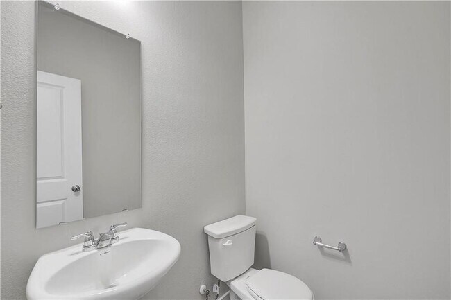 Foto del edificio - 232 Fieldwood Dr