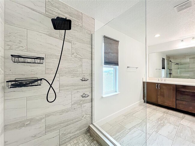 Foto del edificio - 3392 Bluff Oak Ln