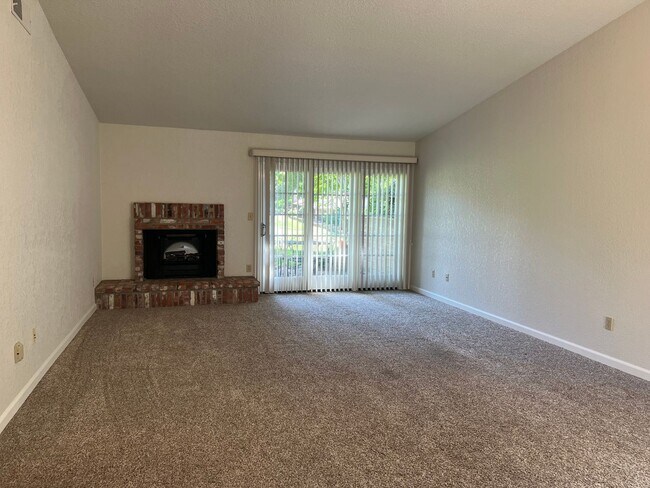 Building Photo - $500 MOVE-IN CREDIT! The Bluffs - 2 Bd/2ba...