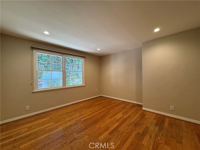 Foto del edificio - 565 Sierra Vista Ave