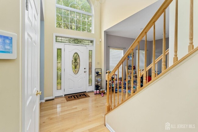 Building Photo - 38 Larkspur Dr