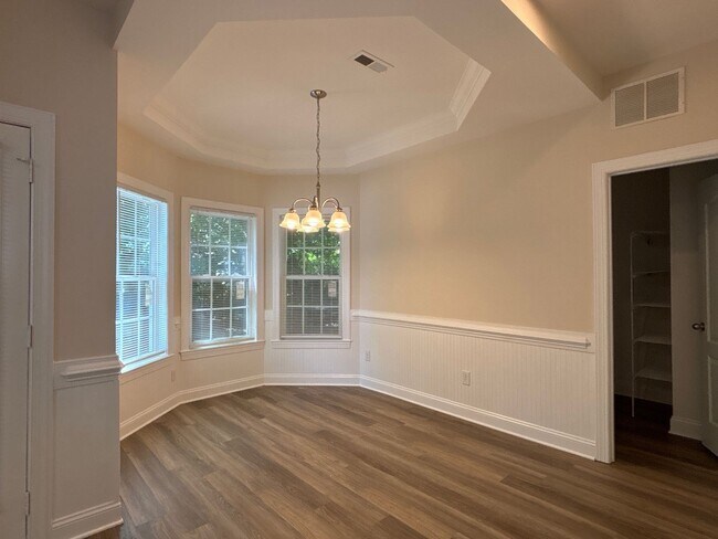 Building Photo - 4401 Stephen Oaks Way