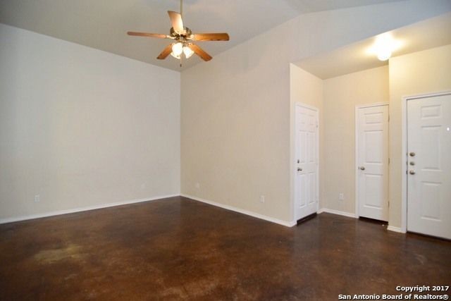 Building Photo - 5715 Golf Heights