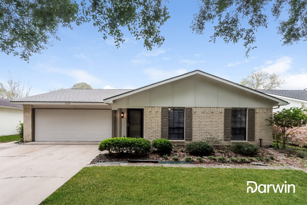 Primary Photo - 2119 Fall Meadow Dr