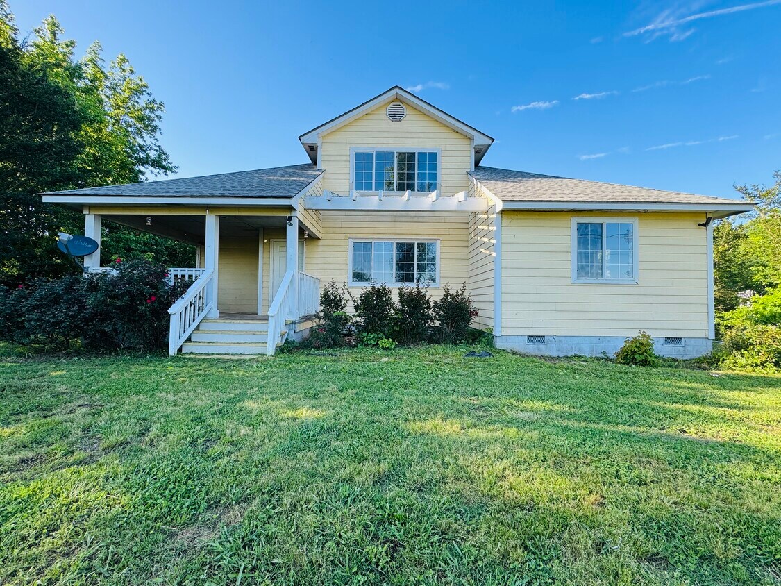 Foto principal - 145 Edmonds Rd