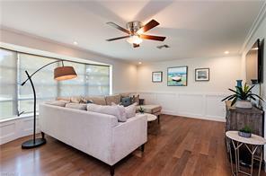 Building Photo - 726 Riviera Dr
