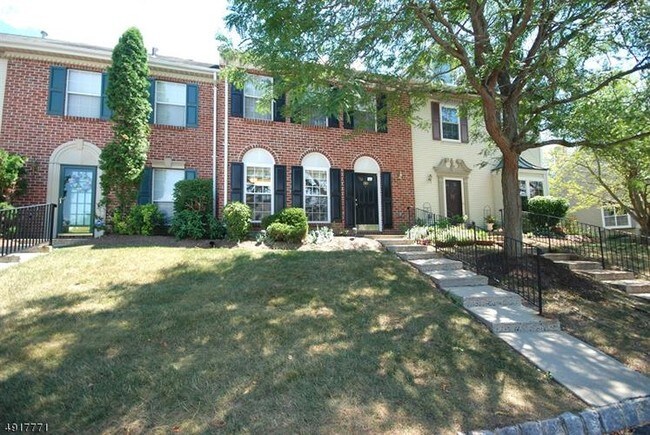 Building Photo - 1307 Doolittle Dr