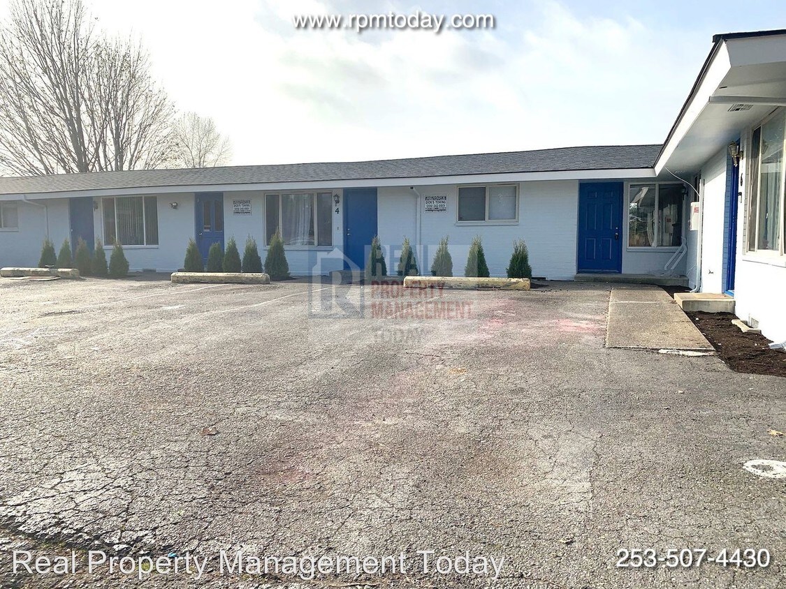 Primary Photo - 2301 F St SE