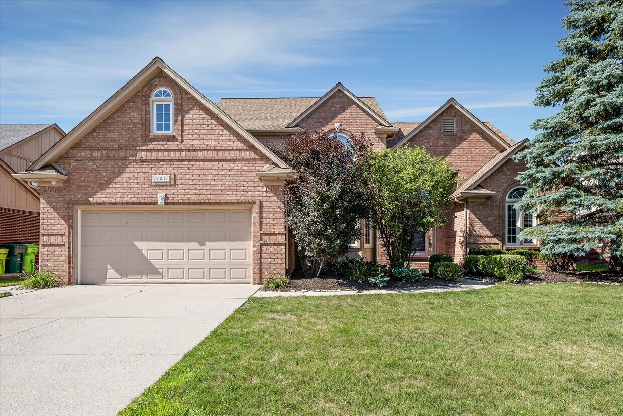 Foto principal - 17217 Shinnecock Dr