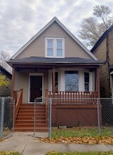 Building Photo - 7939 S Burnham Ave