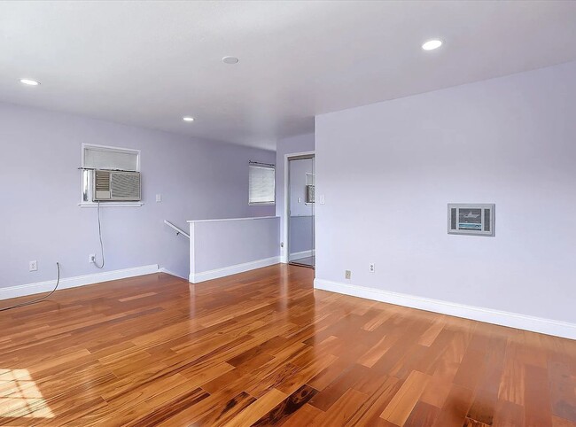 Building Photo - BEAUTIFUL HOME IN SANTA CLARA