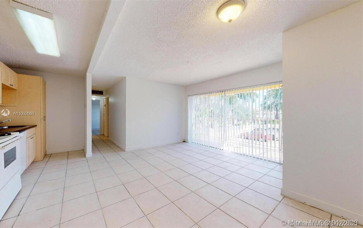 Primary Photo - 4330 NW 79th Ave