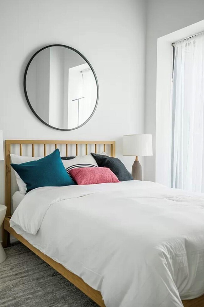 Foto del edificio - 98 Front St