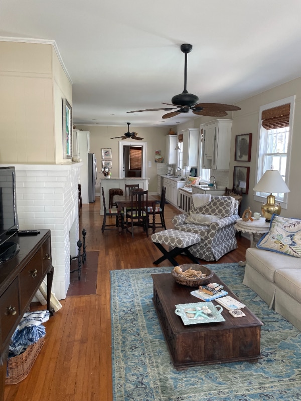 Building Photo - 2010 Shepard St