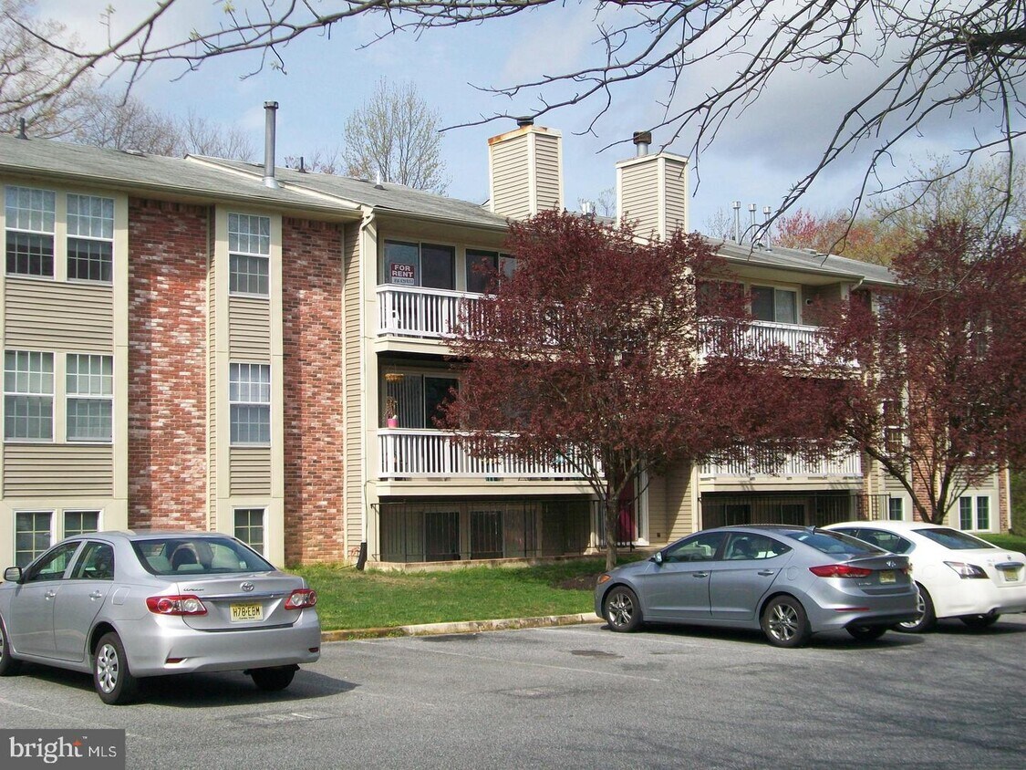 104 Kenwood Dr, Winslow Township, NJ 08081 Apartment for Rent in
