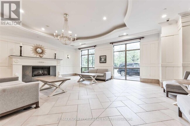 Photo du bâtiment - 700-700 Humberwood Blvd