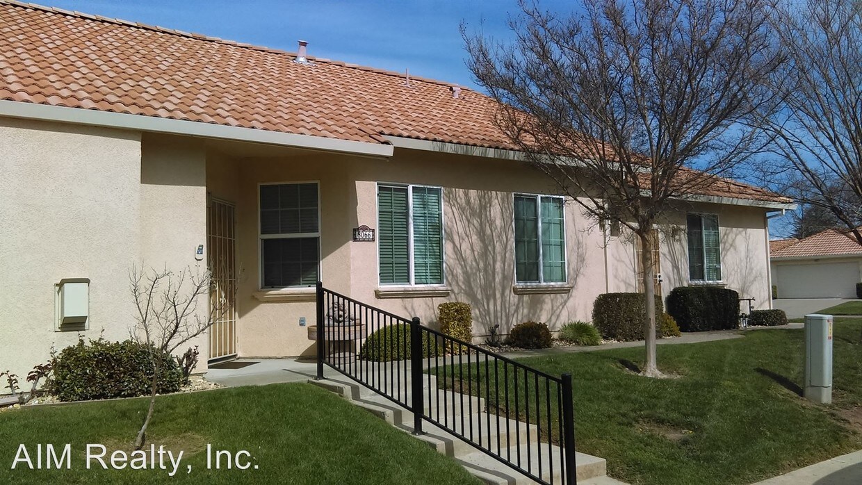 Primary Photo - 8066 Arroyo Vista Dr