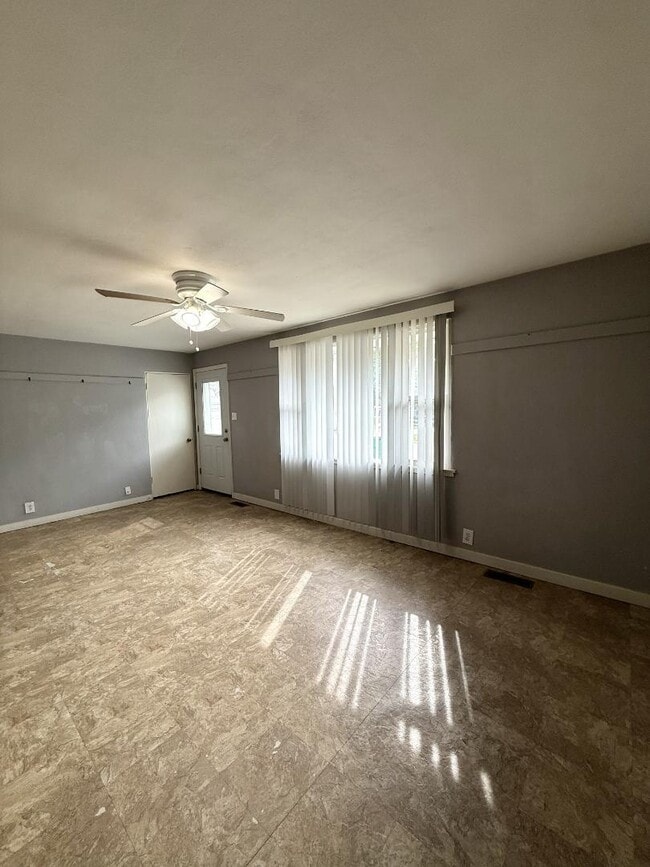 Foto del edificio - 1020 W Calhoun St