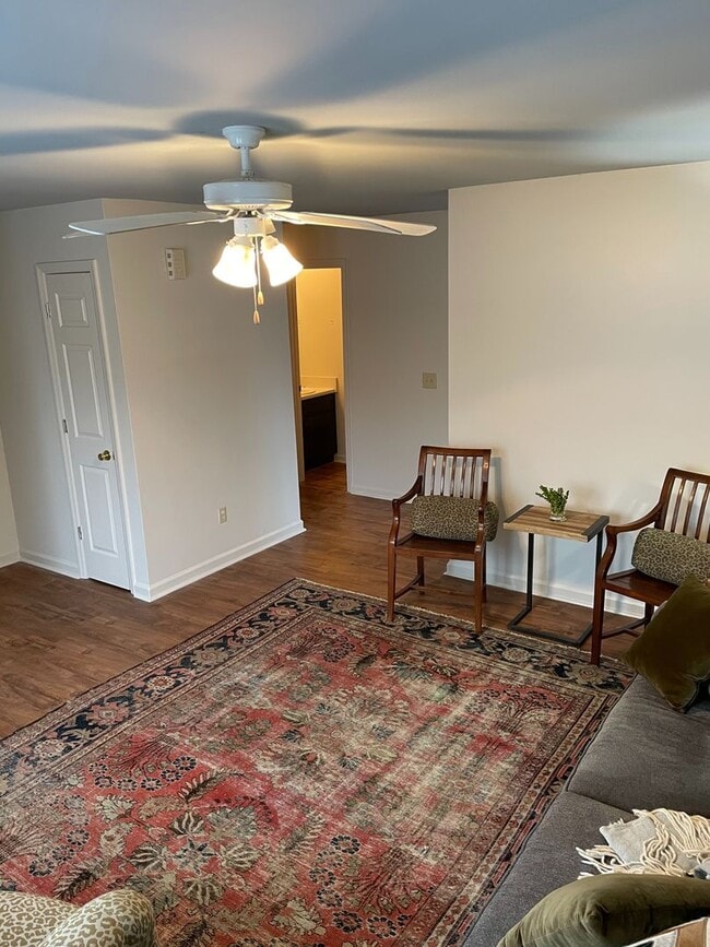 Building Photo - Awesome Home in Auburn!