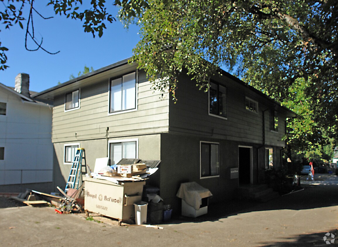 Foto del edificio - 1911 Kincaid St