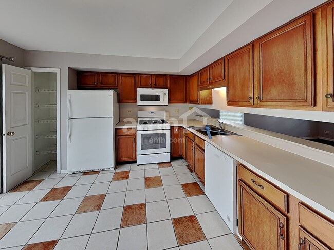 Foto del edificio - 2402 Wild Cherry Ct