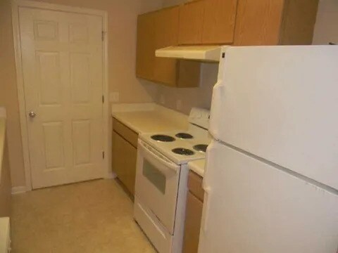 Building Photo - 10104 Fairington Ridge Cir