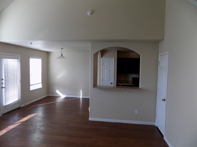 Foto del edificio - 2618 Bammelwood Dr