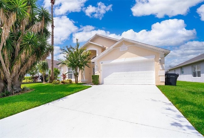 Building Photo - 207 Langham Dr