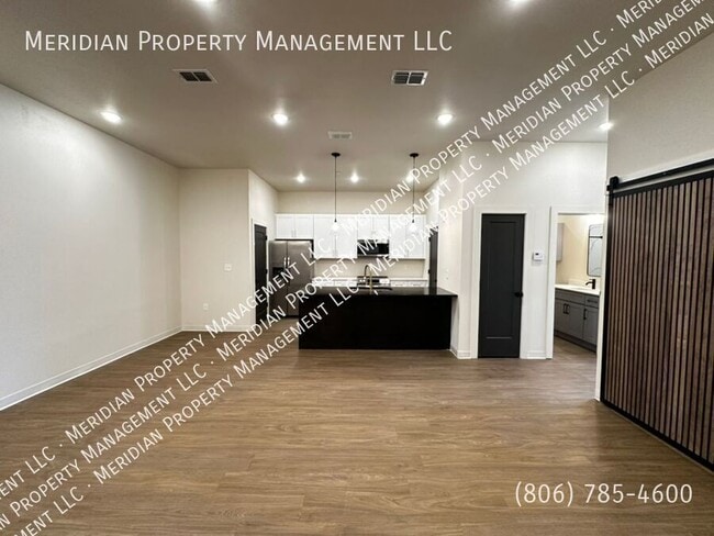 Building Photo - 5912 Erskine St