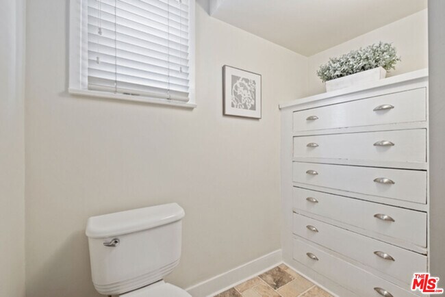 Foto del edificio - 1408 S Burlington Ave