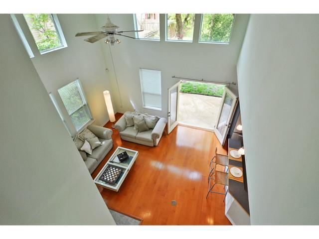 Foto del edificio - 2647 Kinney Oaks Ct