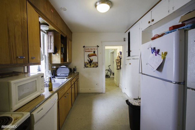 Building Photo - 6 br, 2 bath House - 523 Linden St 523 Linden