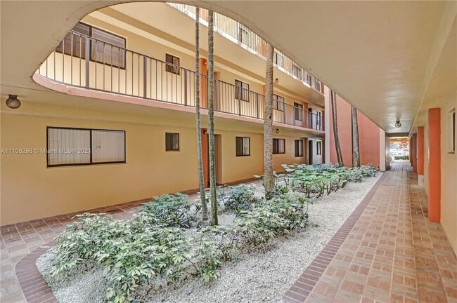 Building Photo - 8015 SW 107th Ave