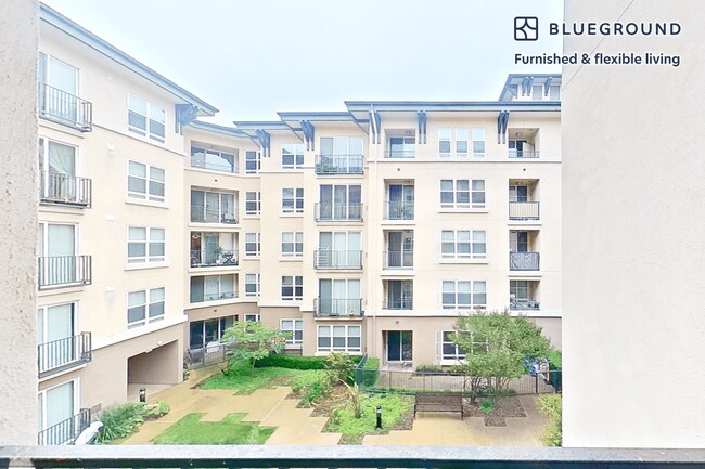 Foto del edificio - 1099 Admiral Ct