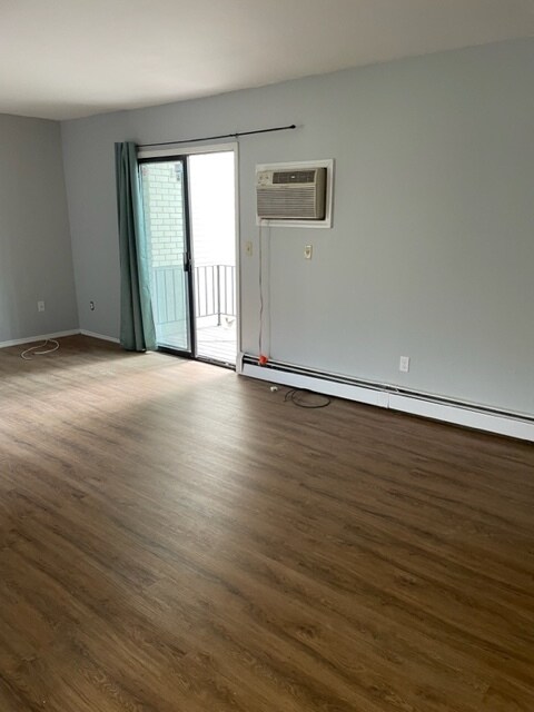 Building Photo - 1505 Cherry Hill Dr
