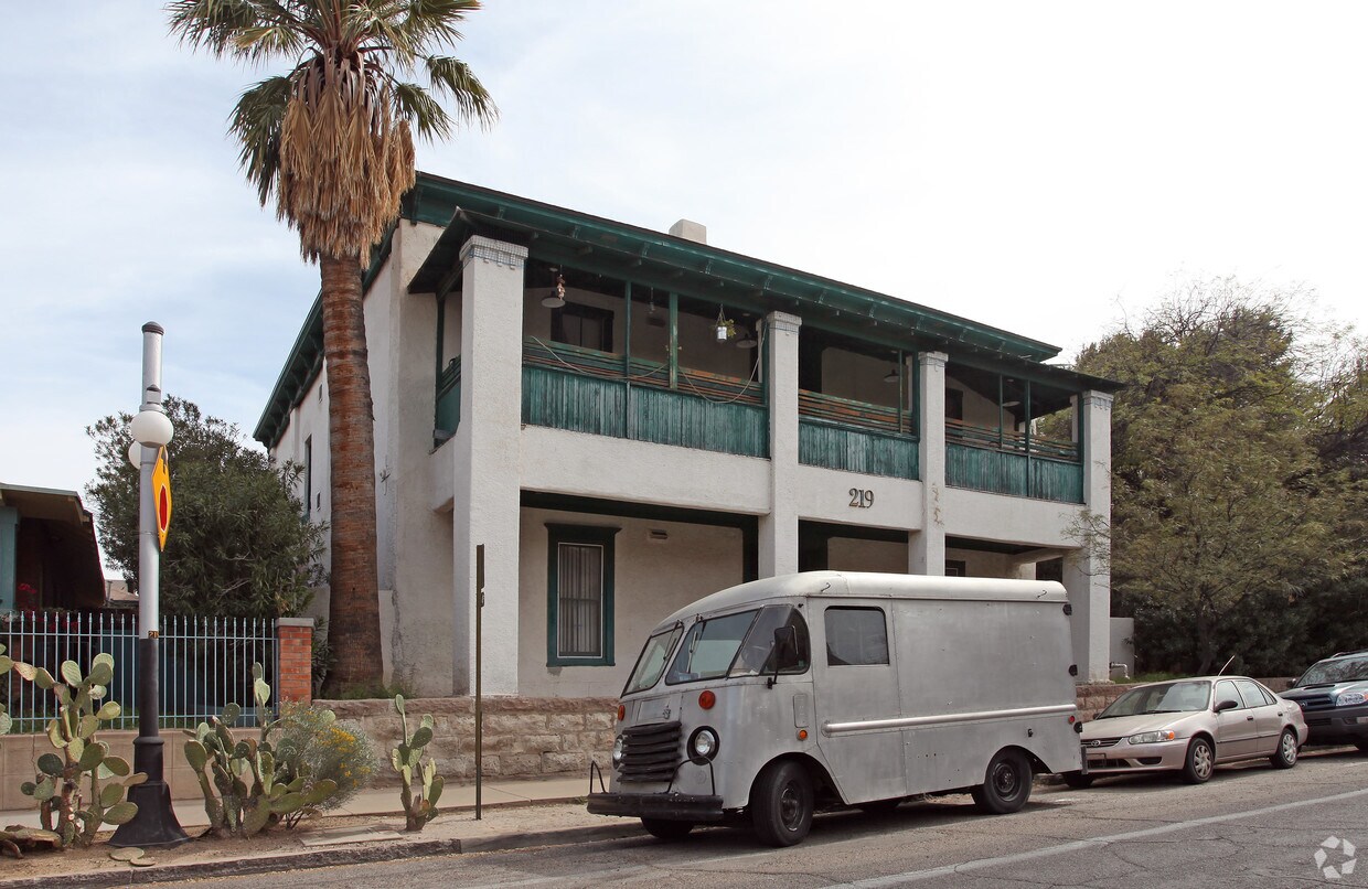 Foto principal - 219 S 4th Ave