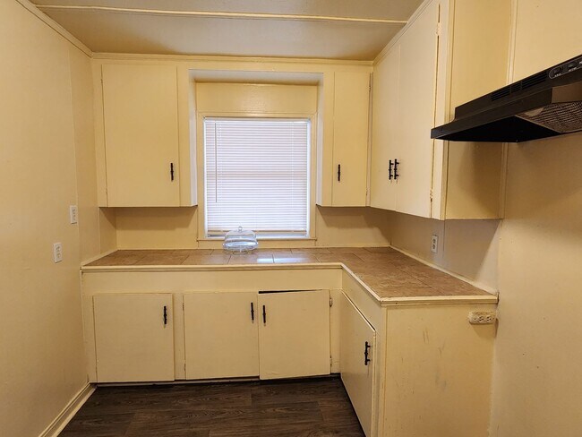 Foto del edificio - 1808 Corbitt St