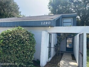 Building Photo - 1290 Wonderwood Dr
