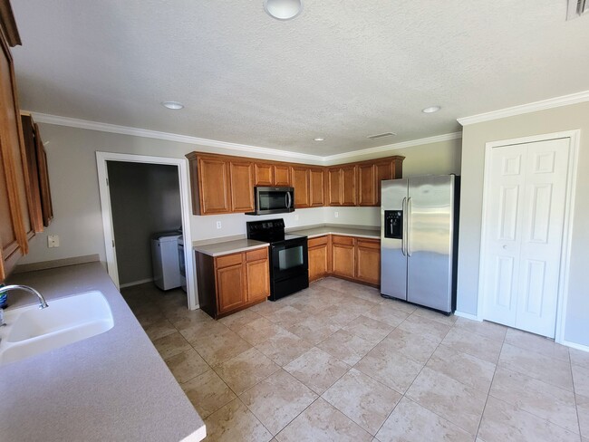 Building Photo - Sonnet Glen