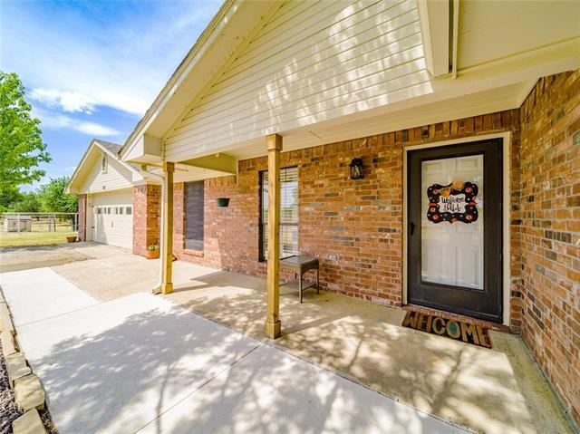 Building Photo - 2107 Countryside Dr