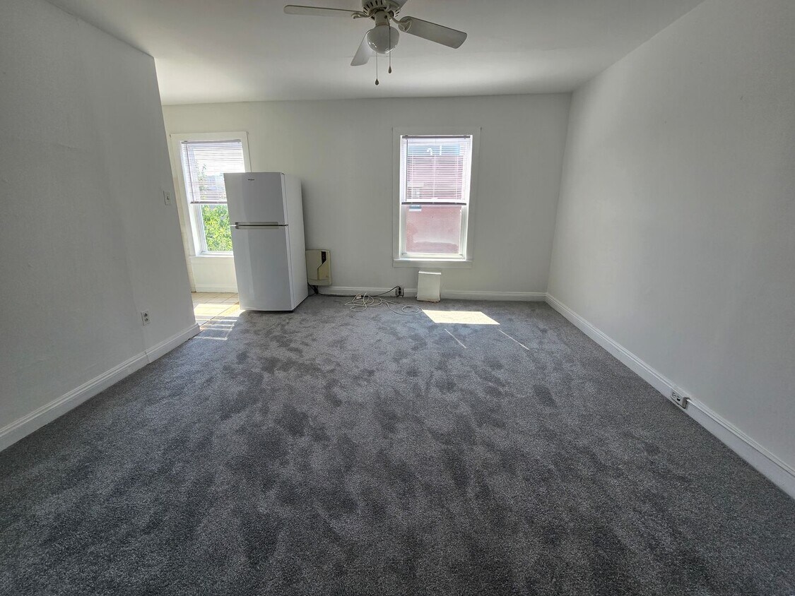 Primary Photo - 637 N 16th St
